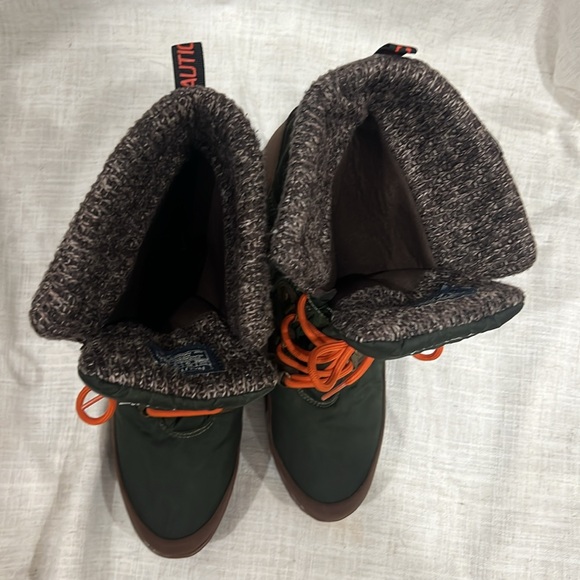 Nautica Forest Green and Chestnut Boots with Vibrant Orange Laces - Picture 5 of 8
